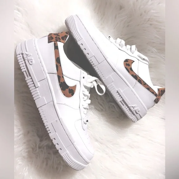 Nike Air Force 1 Low Pixel SE WMNS “White Leopard Print”  SIZE 9  LIKE NEW!! - Picture 3 of 11